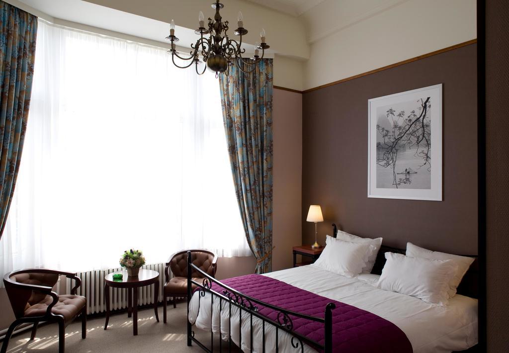 Hotel Antwerp Billard Palace Oda fotoğraf
